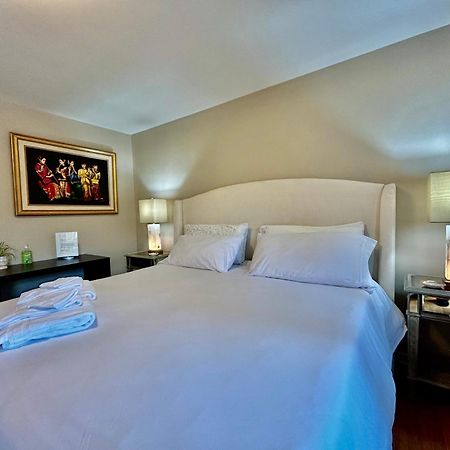North Nanaimo Gem - Garden-View Room With Private Ensuite Eksteriør bilde