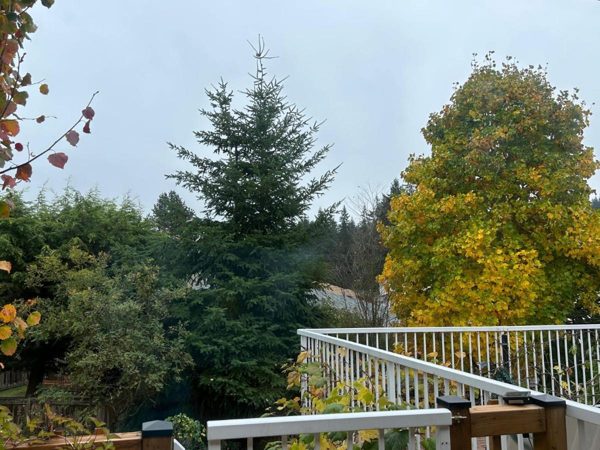 North Nanaimo Gem - Garden-View Room With Private Ensuite Eksteriør bilde