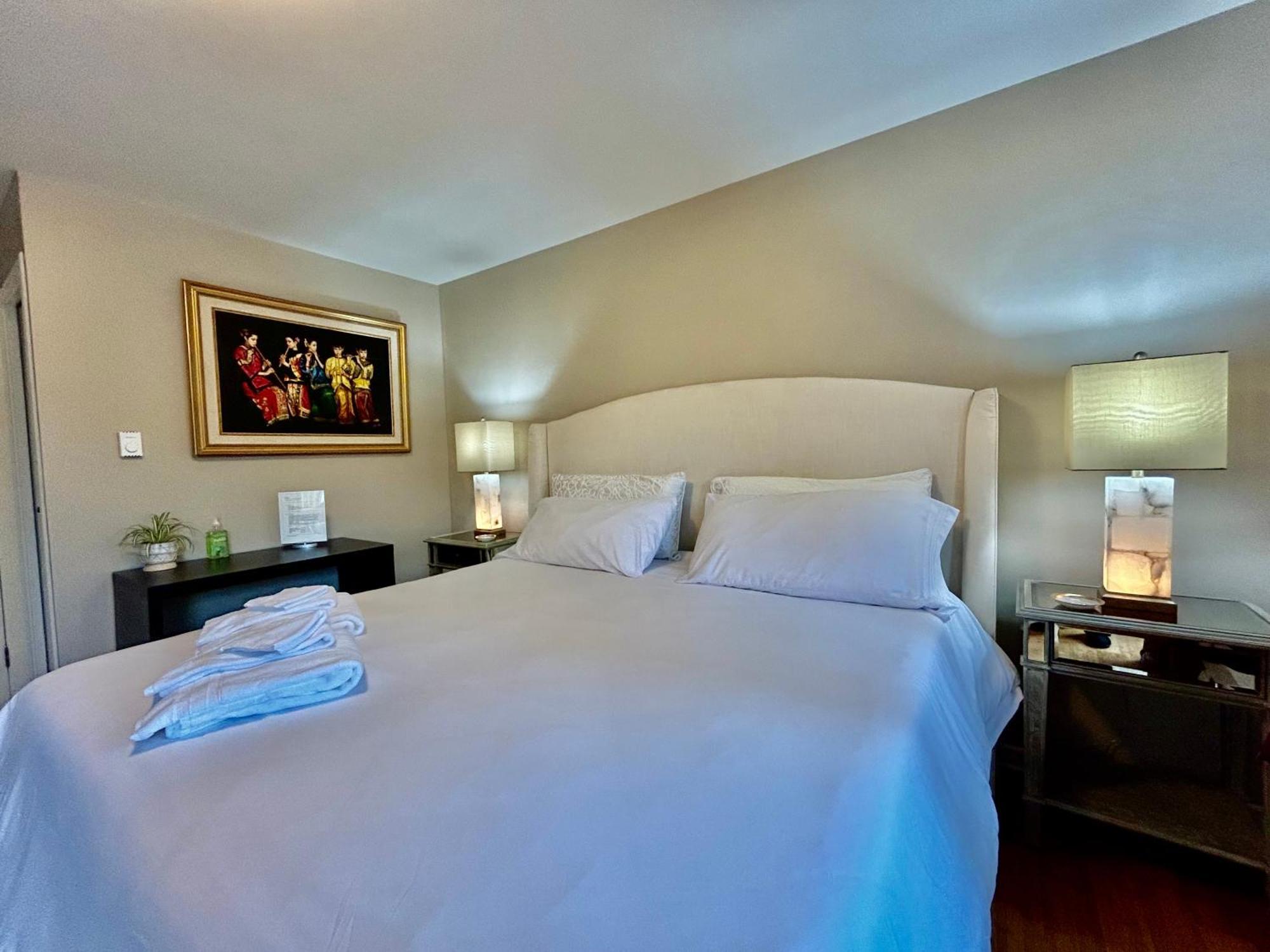 North Nanaimo Gem - Garden-View Room With Private Ensuite Eksteriør bilde