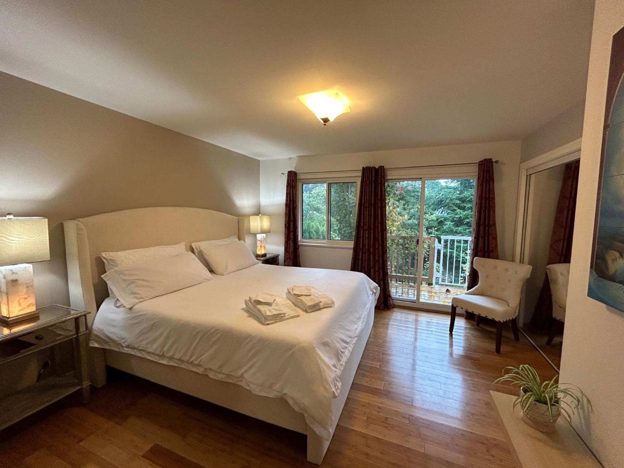 North Nanaimo Gem - Garden-View Room With Private Ensuite Eksteriør bilde